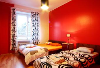 Viru Backpackers Hostel allows 18 year olds to book a room