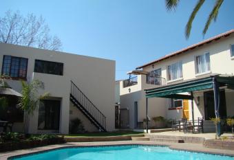 Louhallas Accommodation has Balcony rooms