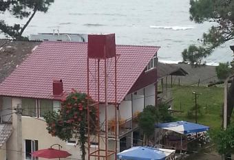 Ureki GuestHouse has Balcony rooms