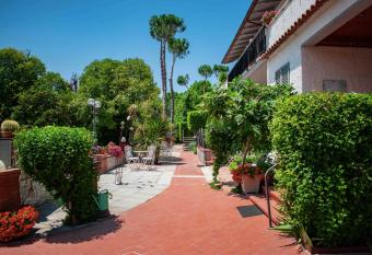 Residence Al Lago has Balcony rooms