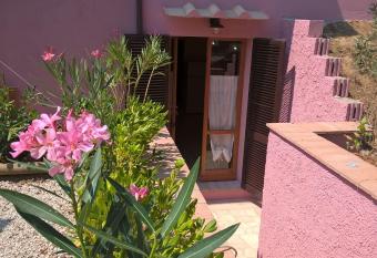 Appartamento L Oleandro has Smoking rooms