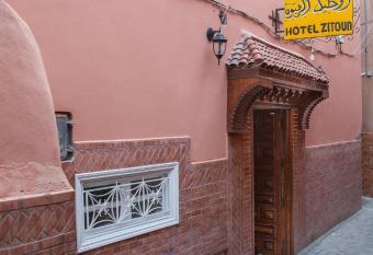 Hotel Zaitoune has Balcony rooms