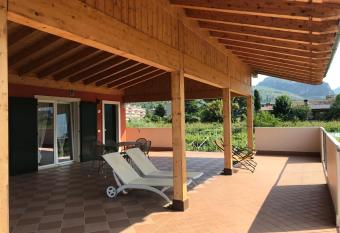 Agriturismo Maso Bergot has Balcony rooms