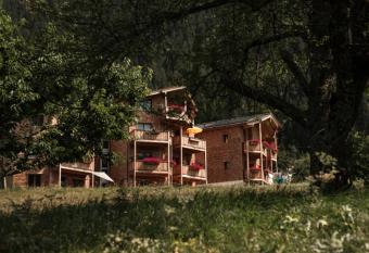 BerglandHof Hotel Ernen allows 18 year olds to book a room