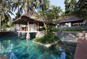 Kayumanis Ubud Private Villas & Spa allows 18 year olds to book a room