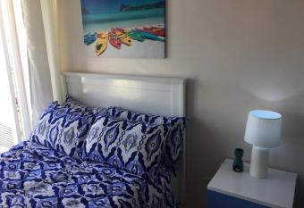 Aristides Apartelle has Balcony rooms