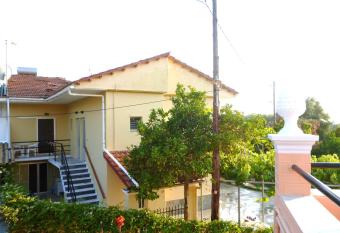 Giannis has Balcony rooms