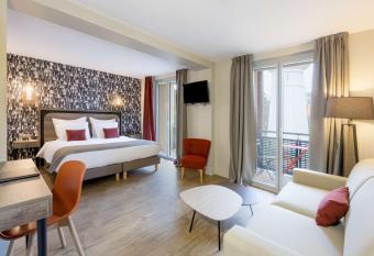 BEST WESTERN La Porte des Ch  teaux has Balcony rooms