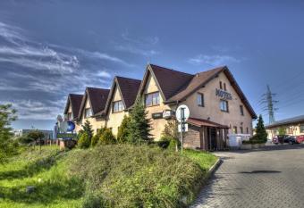 Motel U Krbu allows 18 year olds to book a room