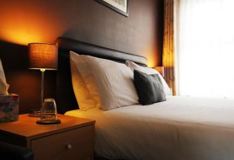 Taunton House allows 18 year olds to book a room