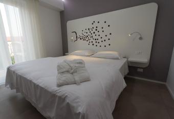 Aether Suites Tropea - Free Parking has Balcony rooms