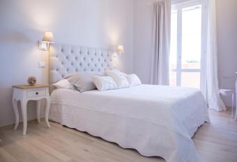 Le Saline Suites has Balcony rooms