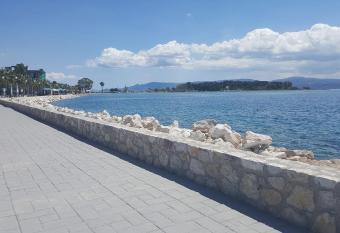 Diamanto Rooms has Balcony rooms