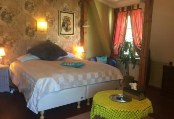 Paivilla Boutique Hotel has Balcony rooms