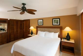 Occidental Caribe - All Inclusive allows 18 year olds to book a room