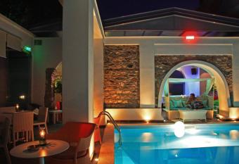 Hotel Lido Thassos allows 18 year olds to book a room