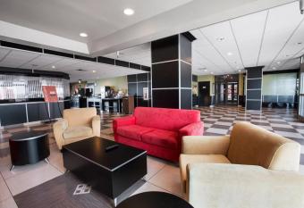 Travelodge by Wyndham Absecon Atlantic City has Smoking rooms