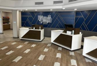 Holiday Inn Express Atlanta Airport - North By IHG allows 18 year olds to book a room