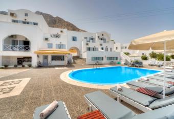 Casa Iphigenia has Balcony rooms