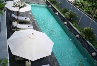 Lovinalife Room & Cafe has Balcony rooms