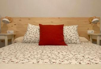 Apartamento Ayla Las Murallas allows 18 year olds to book a room