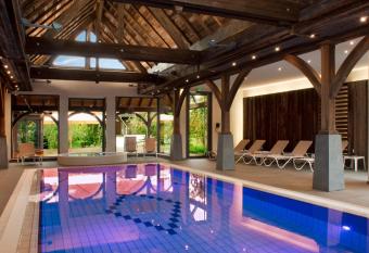 Logis Hotel Le Parc & Spa has Balcony rooms