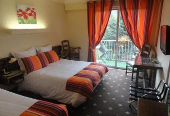 Le Jardin has Balcony rooms