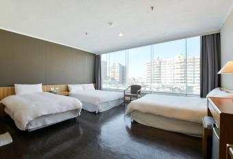 Back Home Hotel has Balcony rooms