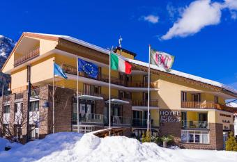 Hotel Bellevue has Balcony rooms
