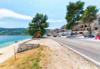Apartments Martina has Balcony rooms