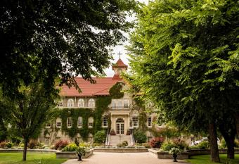 St. Eugene Golf Resort & Casino allows 18 year olds to book a room