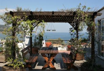 Port View Suites has Balcony rooms