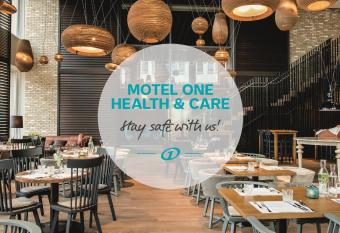 Motel One M  nchen-Campus allows 18 year olds to book a room