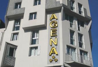 H  tel Agena has Balcony rooms