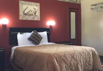 Best Motel has Smoking rooms