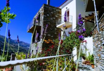 Rastoni Apartments has Balcony rooms