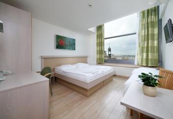 Hotel Ankora has rooms with a private hot tub