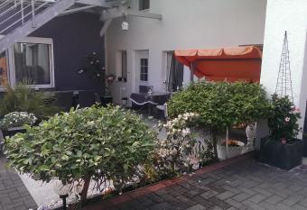 Ferienhaus Resit 1 has Balcony rooms