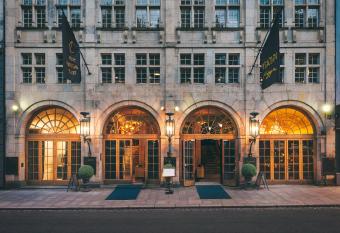 Hotel Christiania Teater allows 18 year olds to book a room