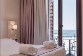 Poseidonio Hotel has Balcony rooms