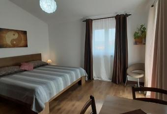 Apartments ALTO has Balcony rooms