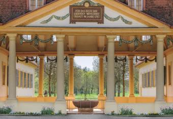 Hotel Kurhaus Bad Bocklet allows 18 year olds to book a room