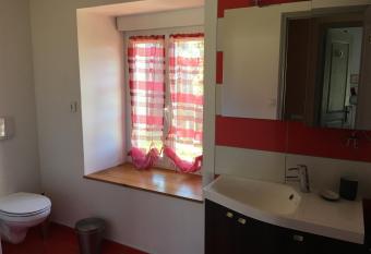 Les chambres de La M  tairie du Dick has rooms with a private hot tub