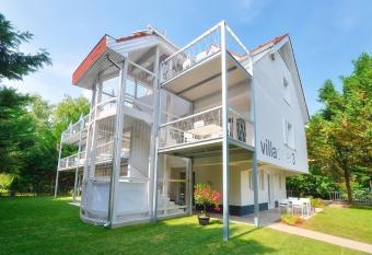 Villa Oliver 3 Si  fok has Balcony rooms