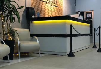 Cai  ara Hotel allows 18 year olds to book a room