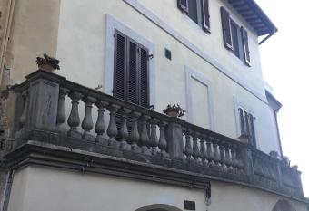 Via G Mameli 94 ZTL zona tempo libero has Balcony rooms