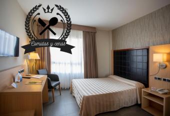 Hotel Salvevir allows 18 year olds to book a room