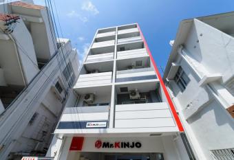 Mr. Kinjo in MIHARA has Balcony rooms