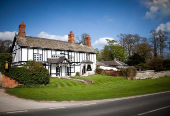 Donington Park Farmhouse Hotel allows 18 year olds to book a room