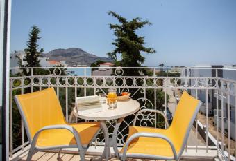 Porto Plakias & Spa allows 18 year olds to book a room